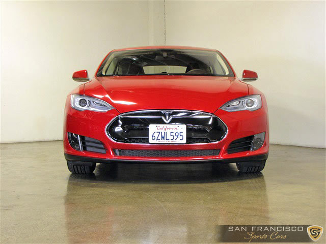 19058 2013teslamodels001
