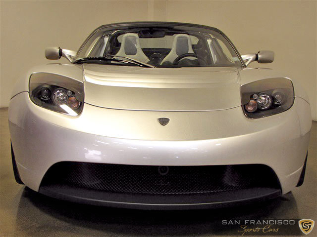 19770 2008teslaroadstersilver000