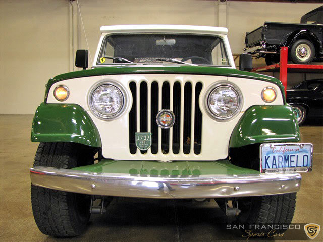 21147 1967kaiserjeepster001