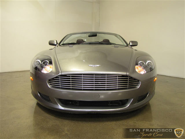 21527 2006astonmartindb9volante001
