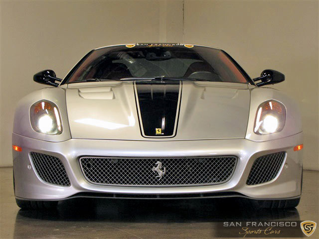 22080 2011ferrarigtosilver001