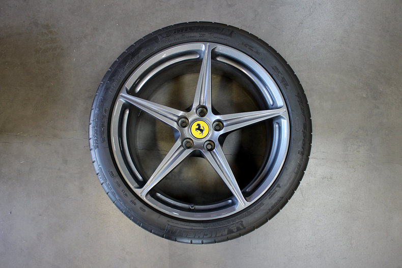 31385171bae3a low res ferrari wheels