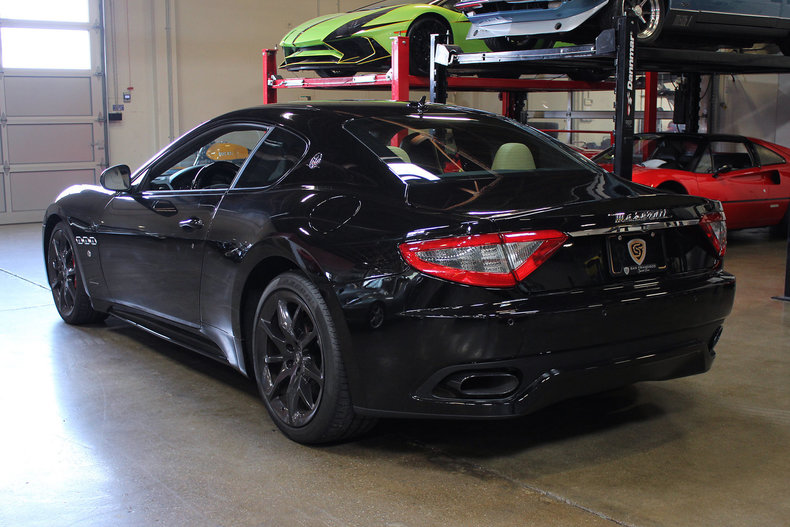 317128d09b2d5 low res 2015 maserati granturismo