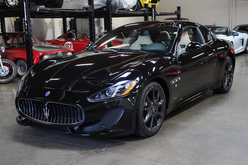 317562ce01749 low res 2015 maserati granturismo