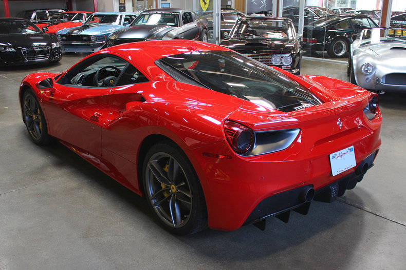 329408516bde5 low res 2017 ferrari 488 gtb