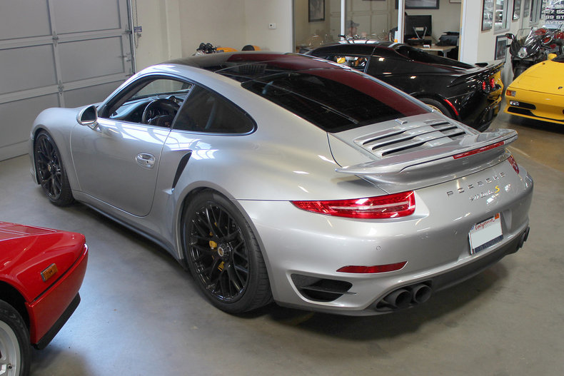 330840d73e736 low res 2014 porsche 911 turbo s