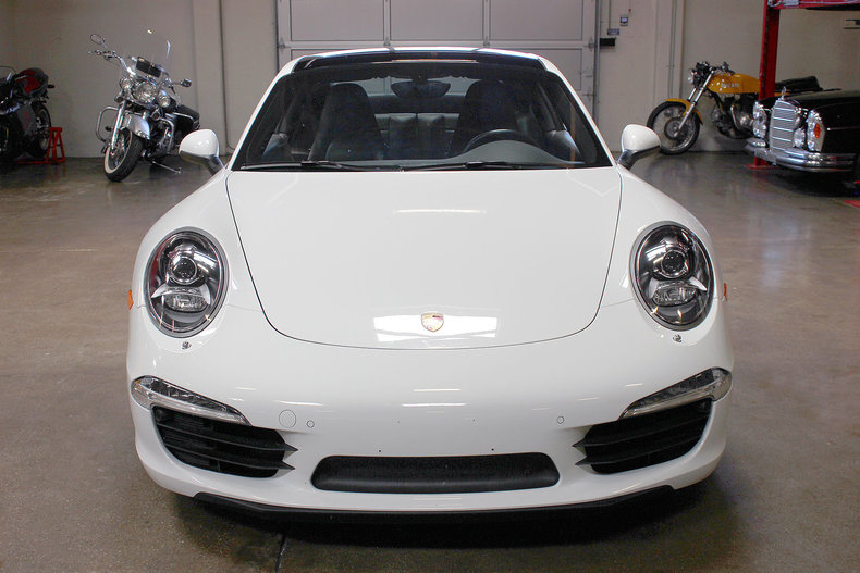 33895a72289e8 low res 2015 porsche 911 carrera