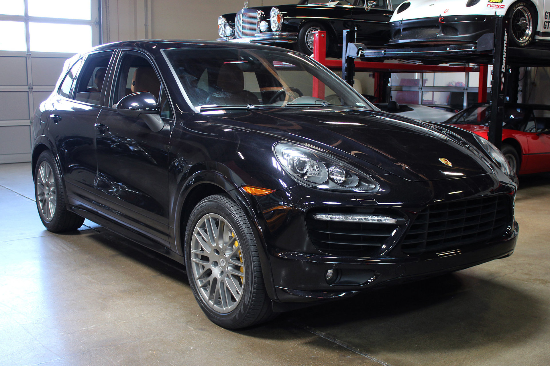 34411906d4e2f hd 2013 porsche cayenne awd 4dr gts