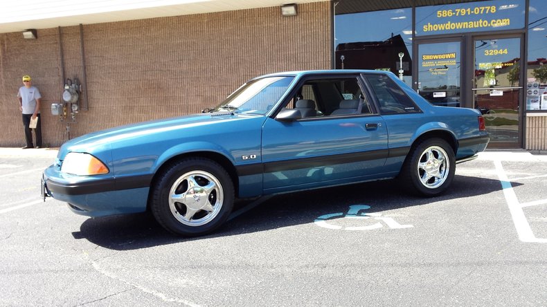 1989 Ford Mustang