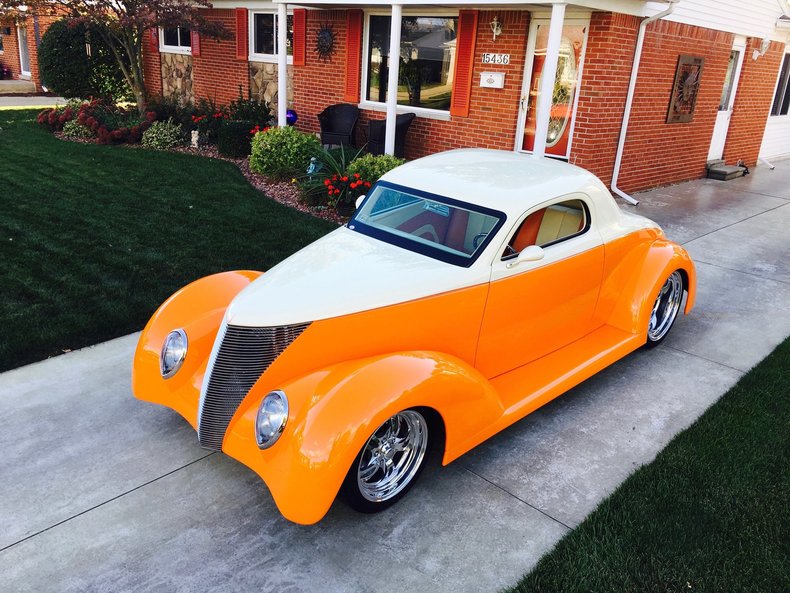 1937 Ford Three window coupe