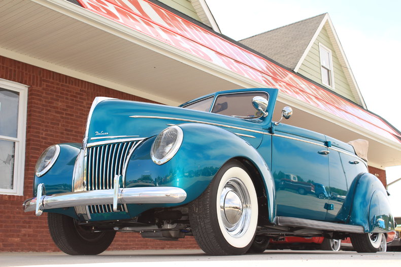 1939 Ford Deluxe TCI Rolling Chassis 5.3 Vortec Currie 9" Air