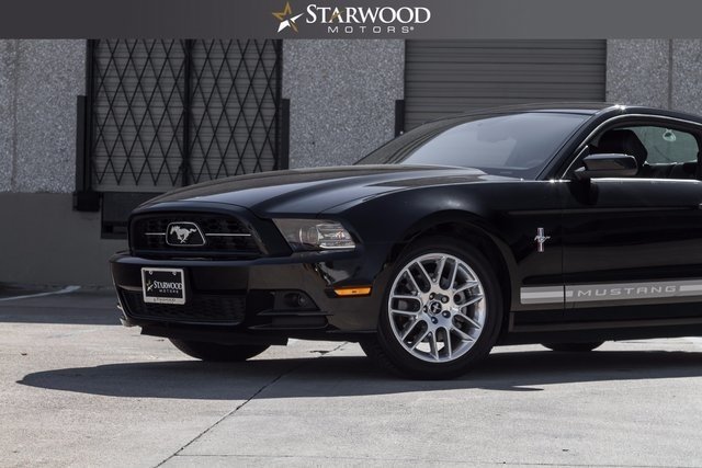 7910187f5775 low res 2014 ford mustang