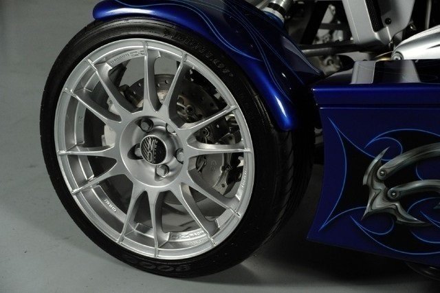 11955ad2512c3 low res 2006 gg quad