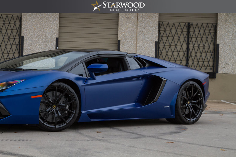 232411eb040dd low res 2015 lamborghini aventador lp700 4