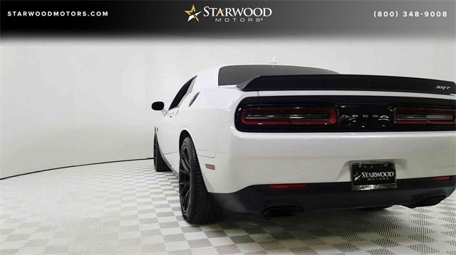 16620902d2540 low res 2016 dodge challenger srt hellcat