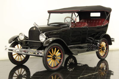 St Louis Car Museum Team Is Looking Toward The Future Of Car Buying St Louis Car Museum