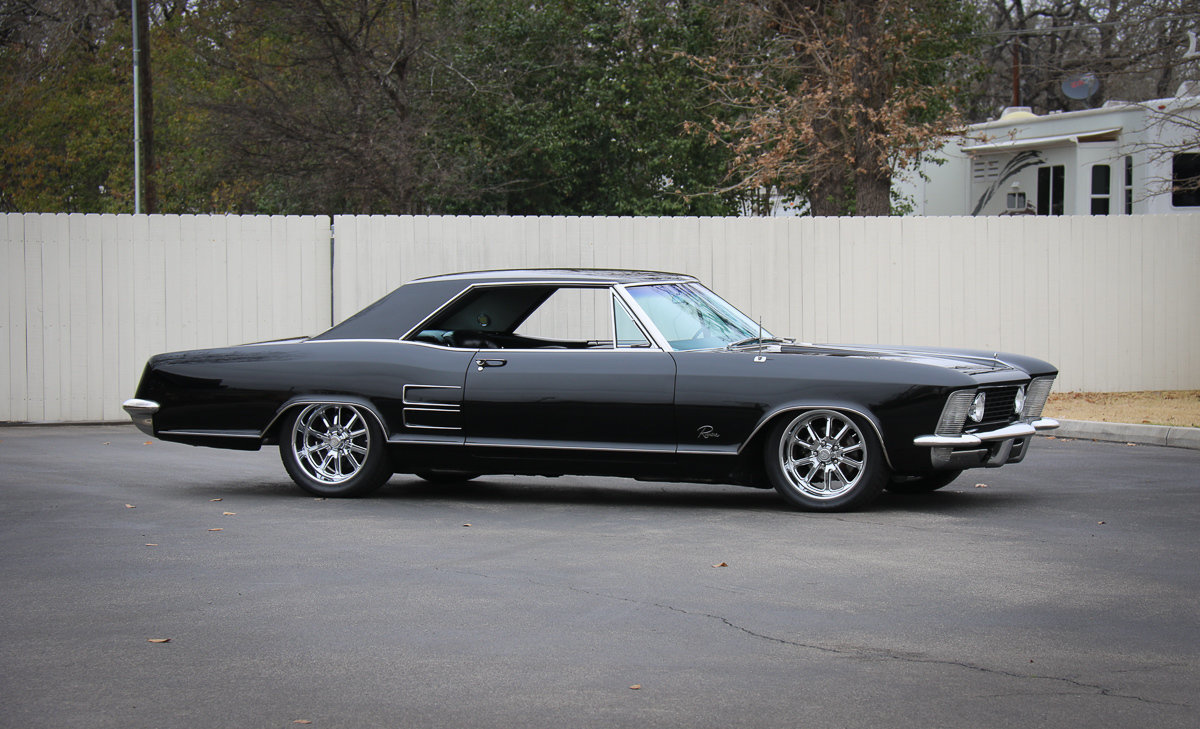 1964 Buick Riviera | Street Dreams