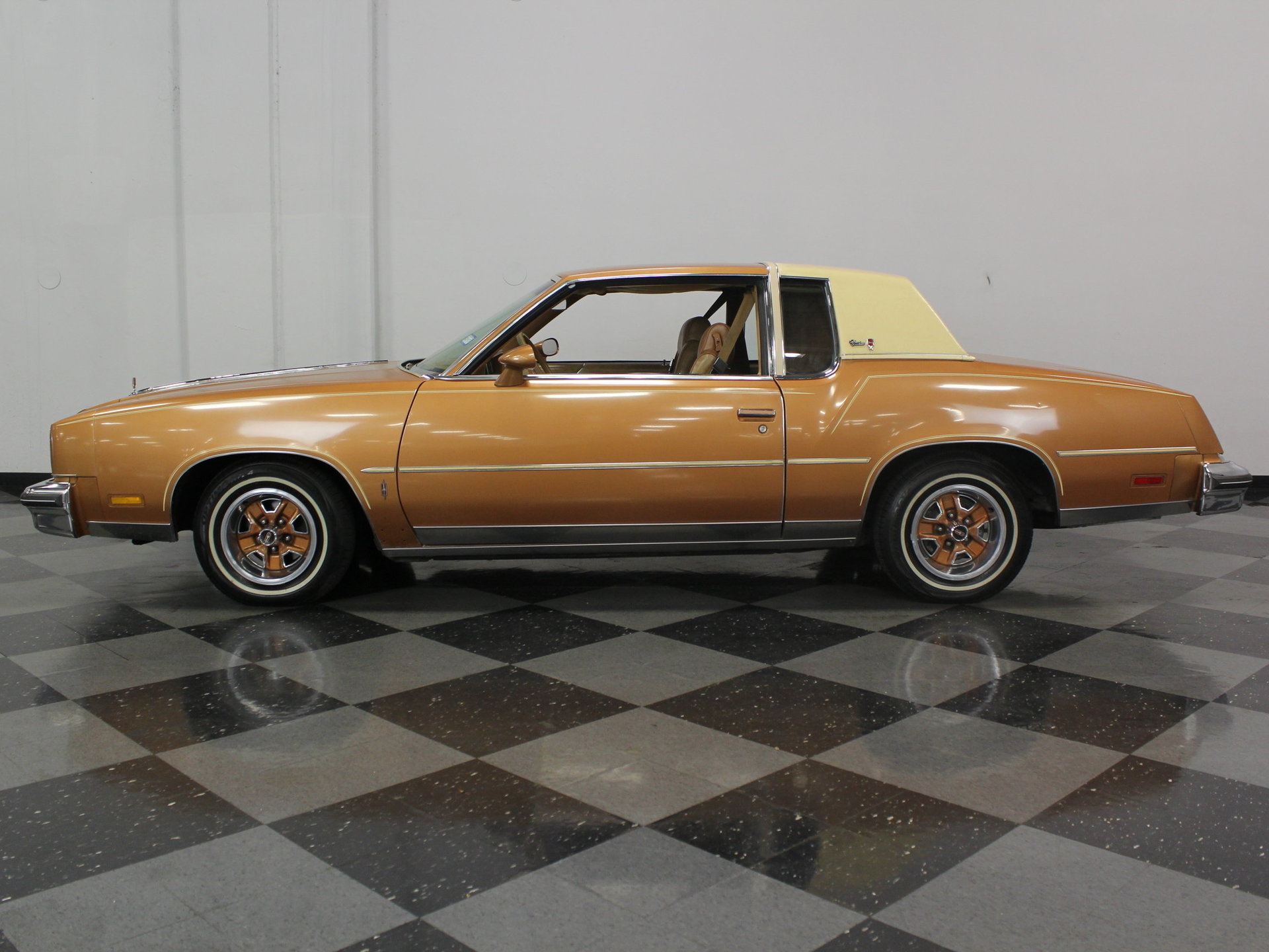 Oldsmobile cutlass 1978