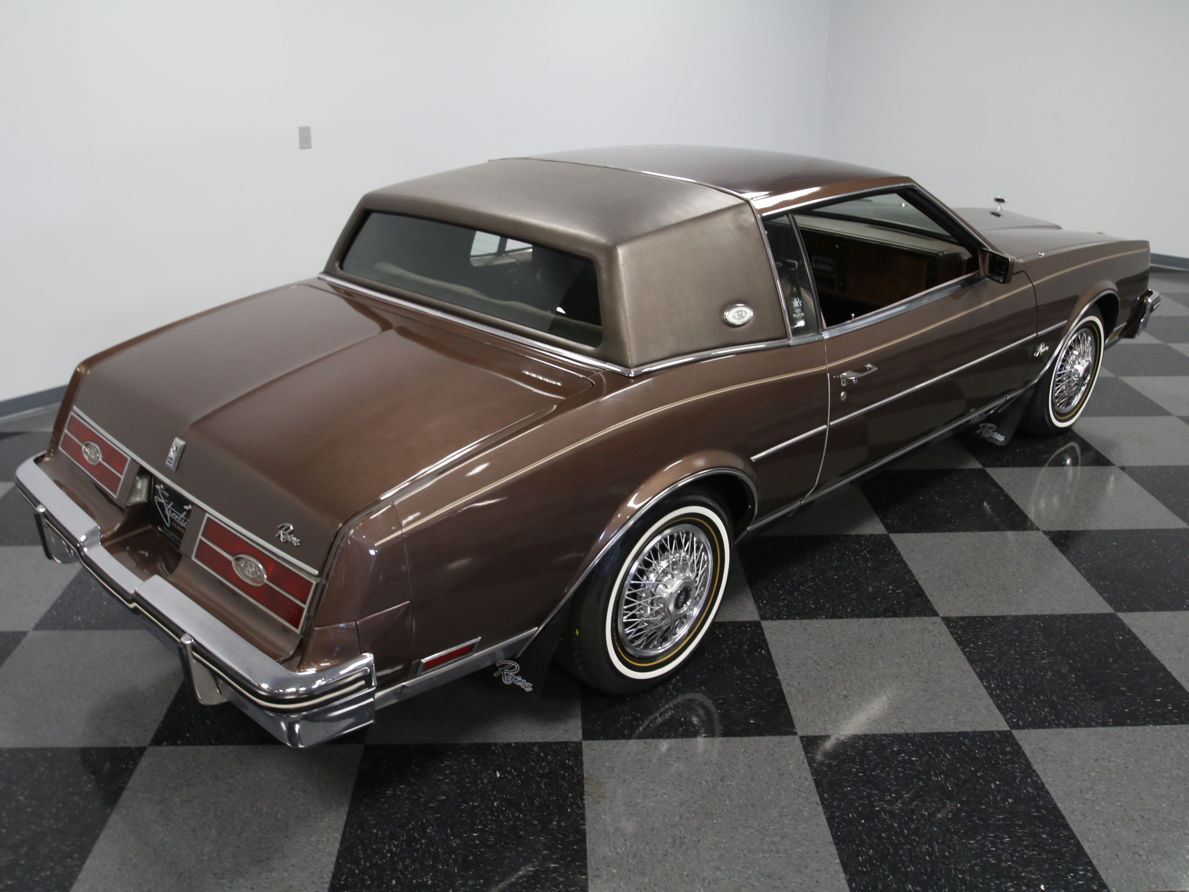 1984 Buick Riviera Streetside Classics The Nation's Trusted Classic