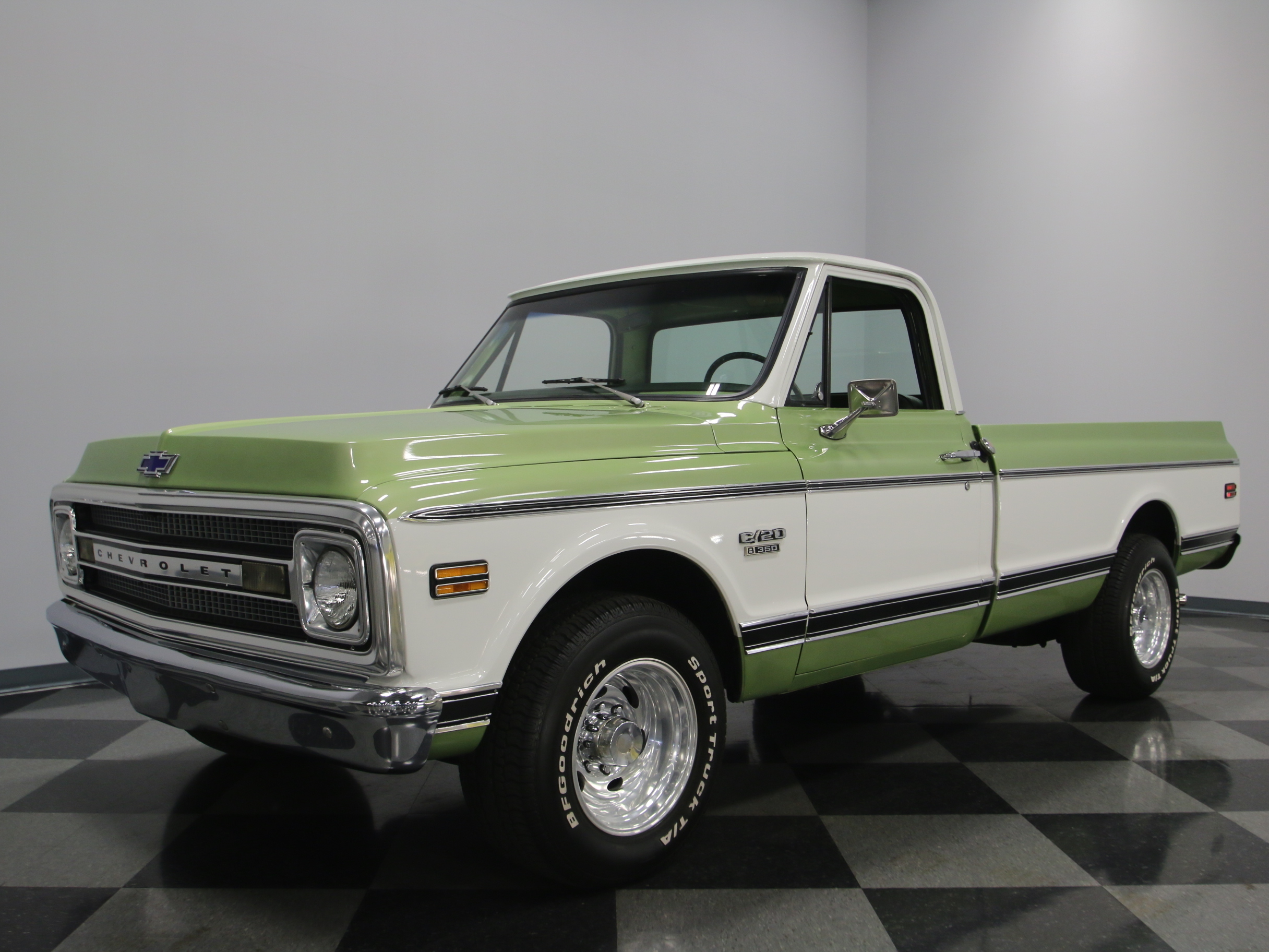 1970-chevrolet-c20-streetside-classics-the-nation-s-trusted-classic