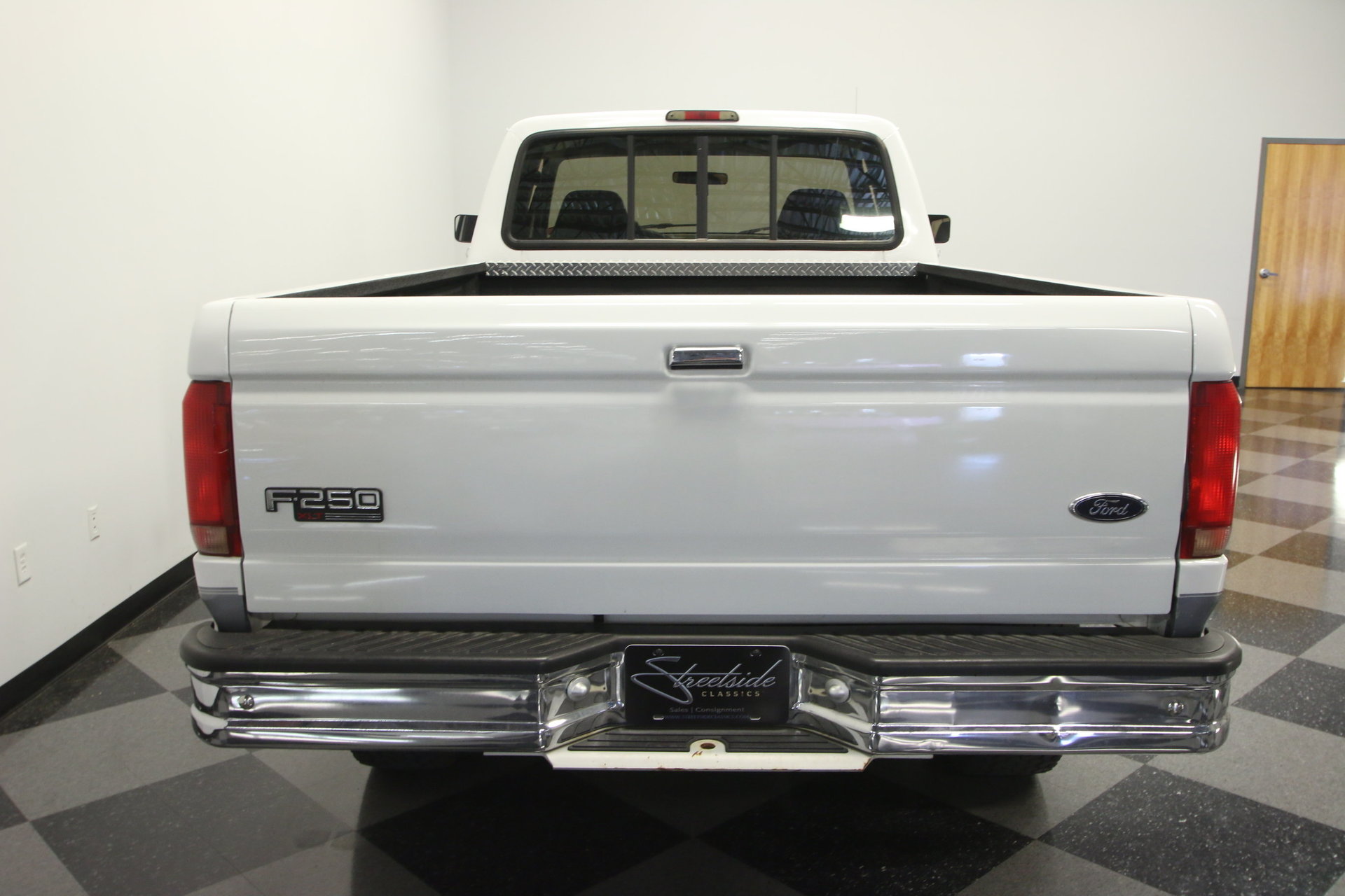 ... 1997 Ford F-250. Spincar view. Play Video. View 360
