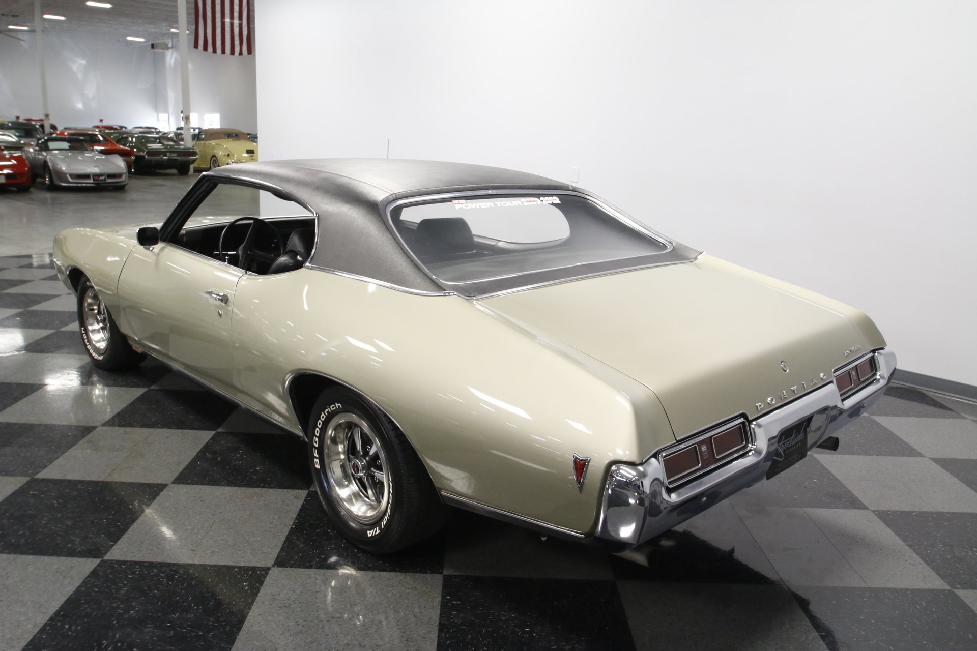 Pontiac le mans