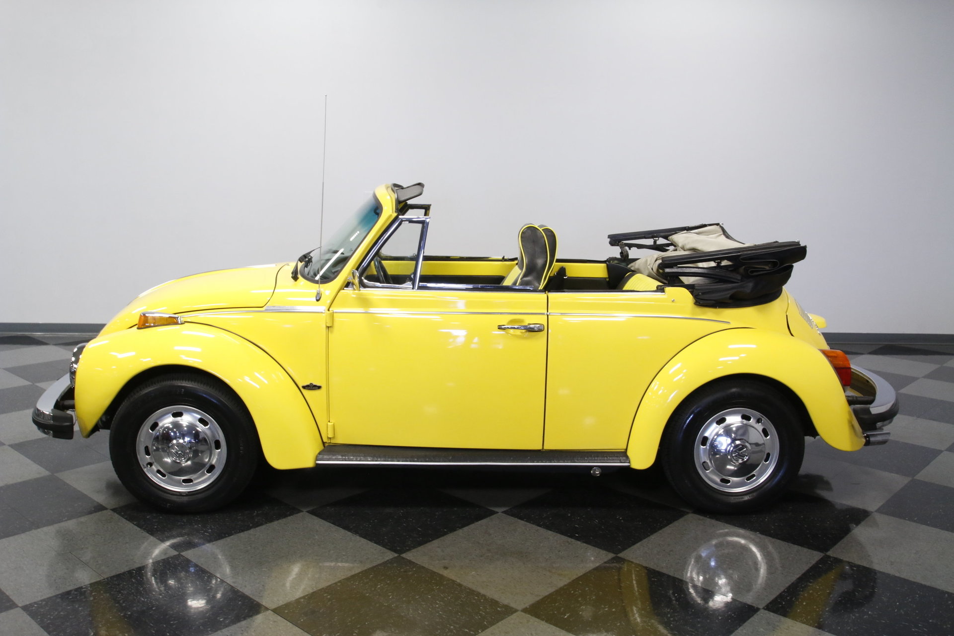 1974 Volkswagen Super Beetle Convertible for sale #78637 | MCG