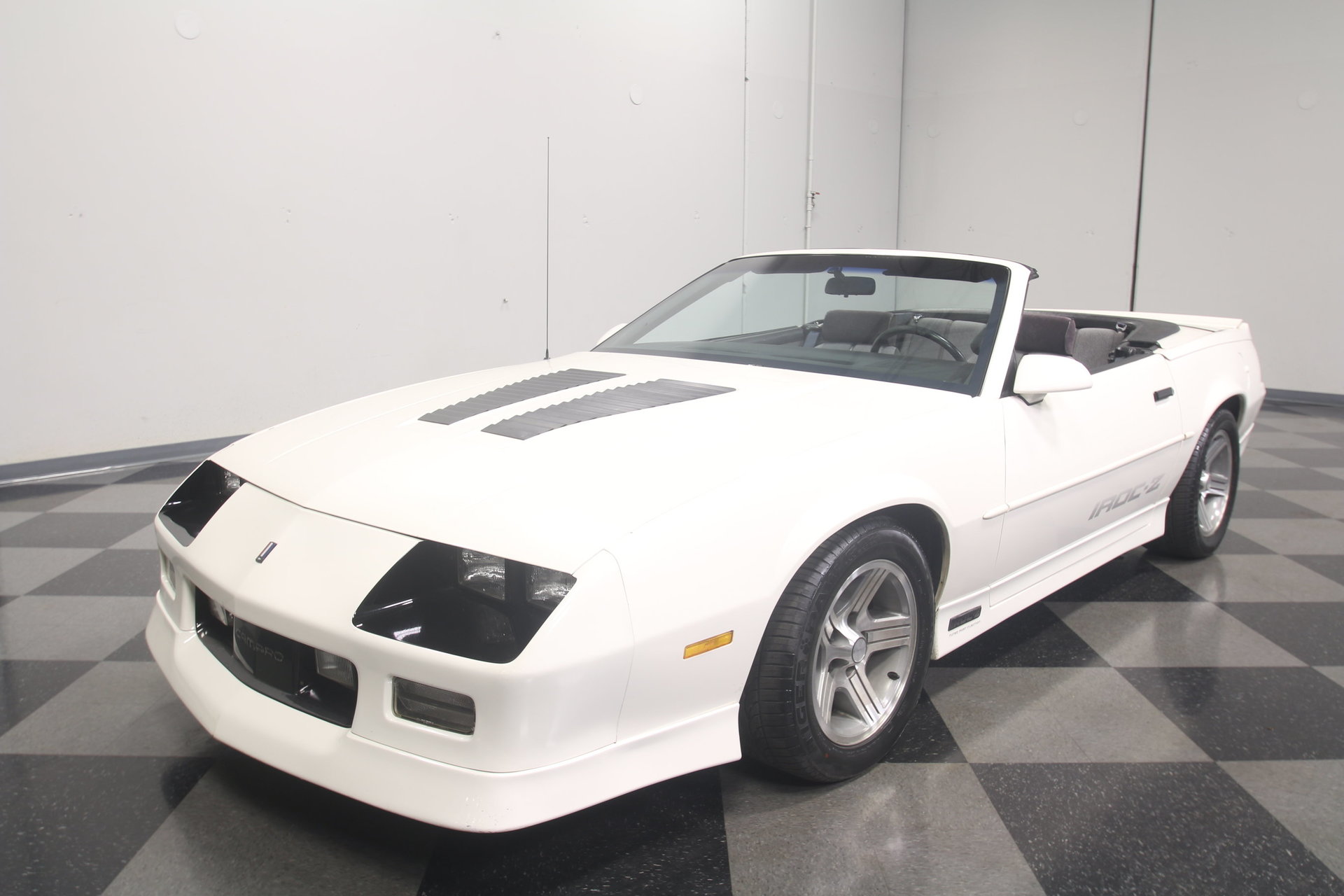 1990 Chevrolet Camaro IROC Z/28 Convertible for sale 78718 MCG