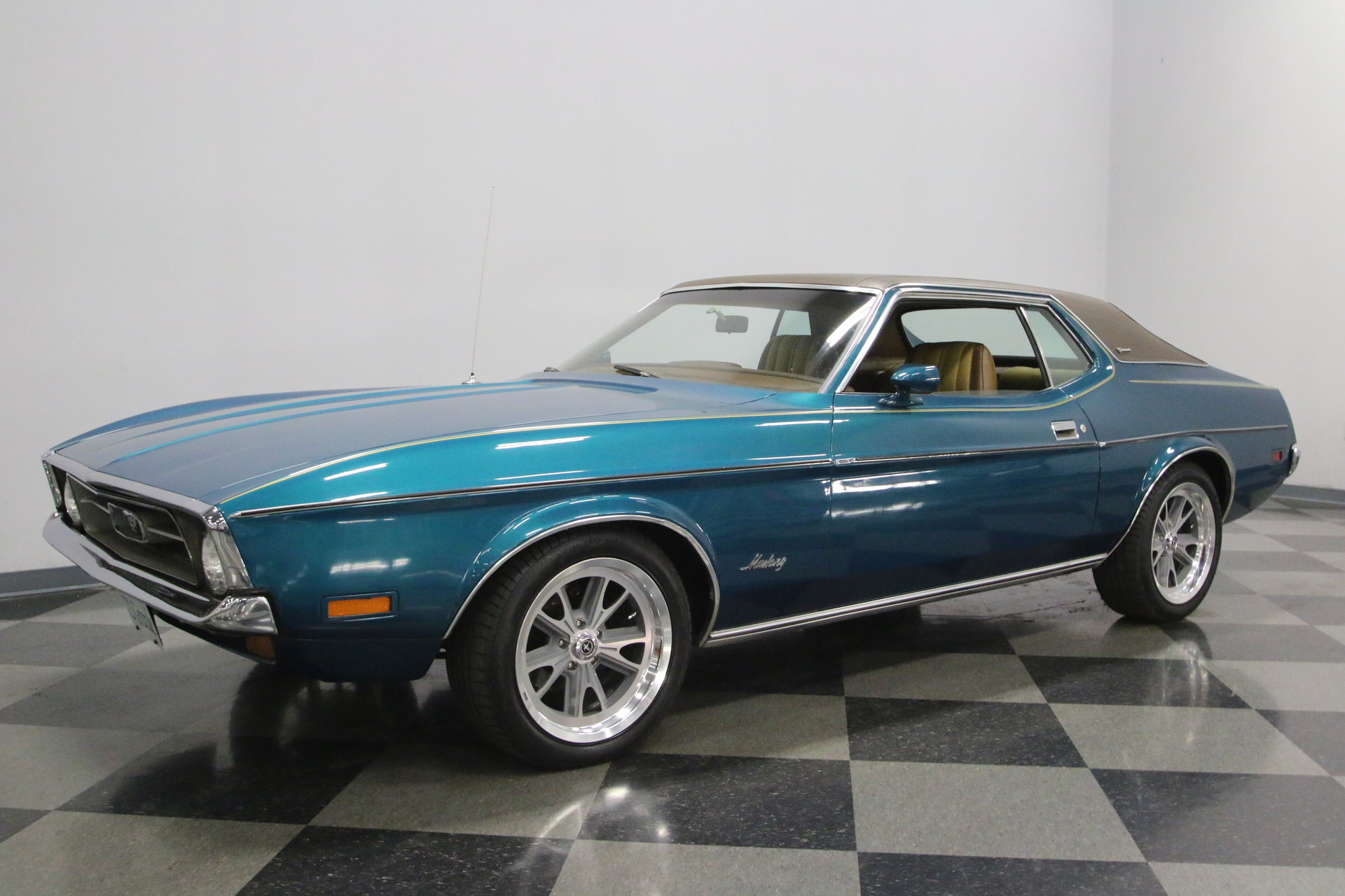 Ford mustang 1972