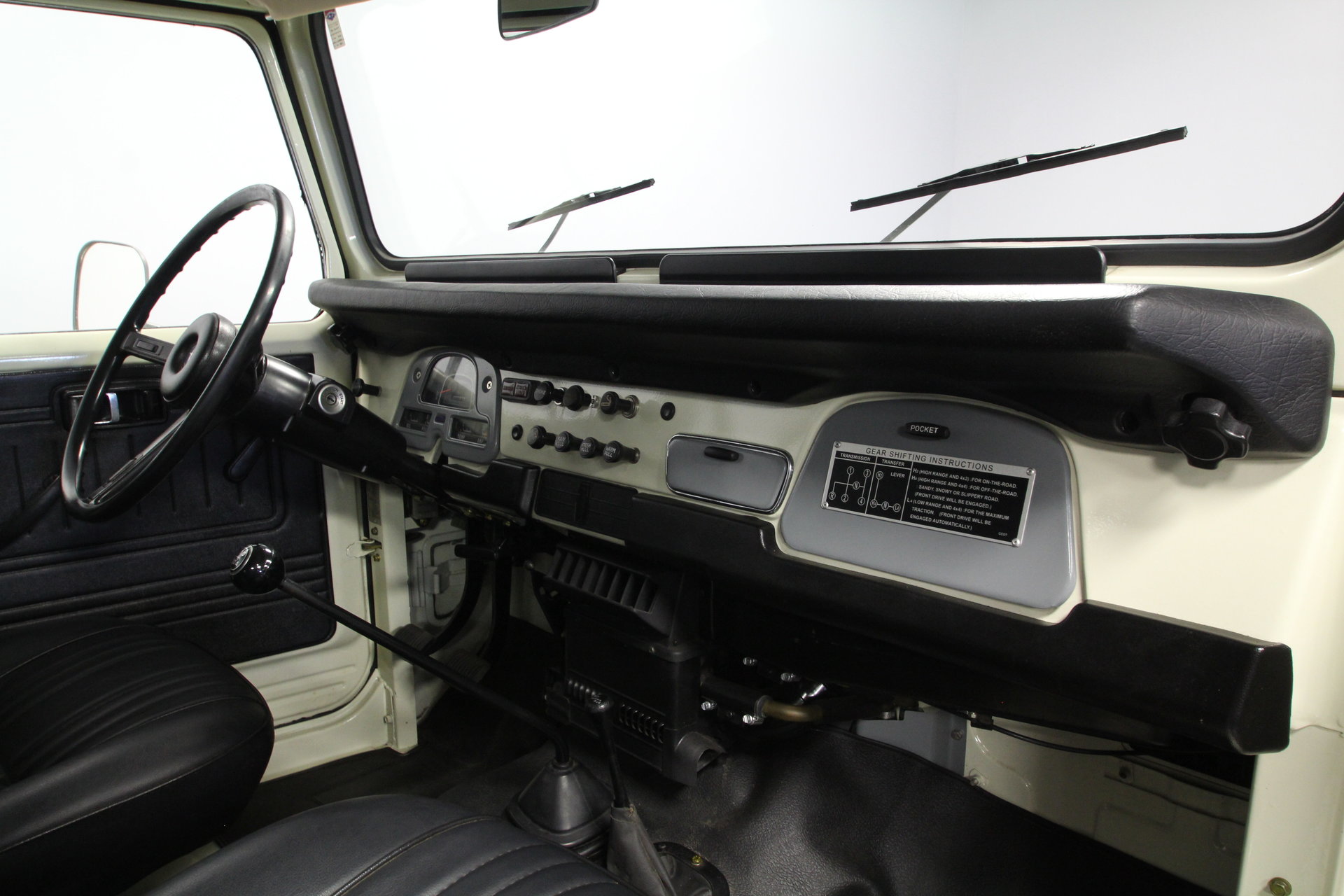 1976 Toyota FJ40 | Streetside Classics - The Nation's Trusted .