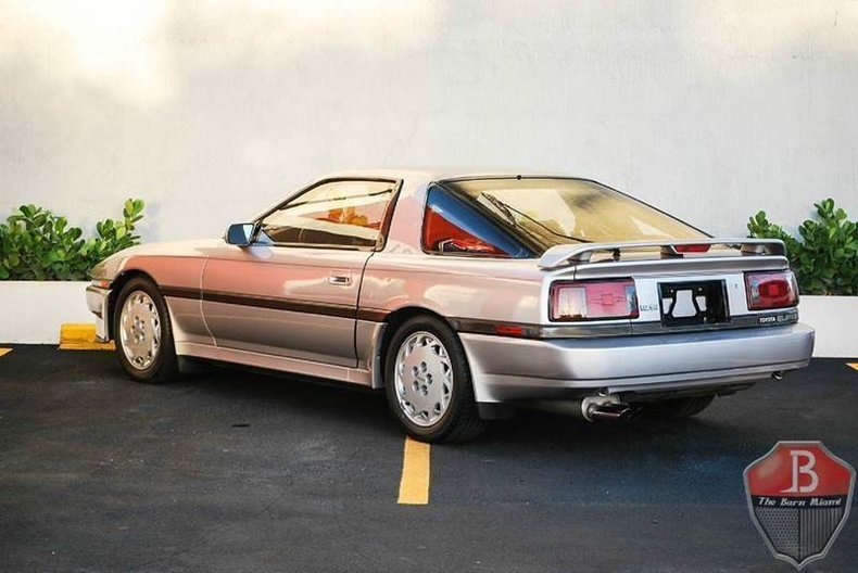 Toyota supra 1988