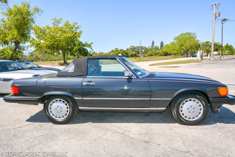 1988 Mercedes Benz 560 SL