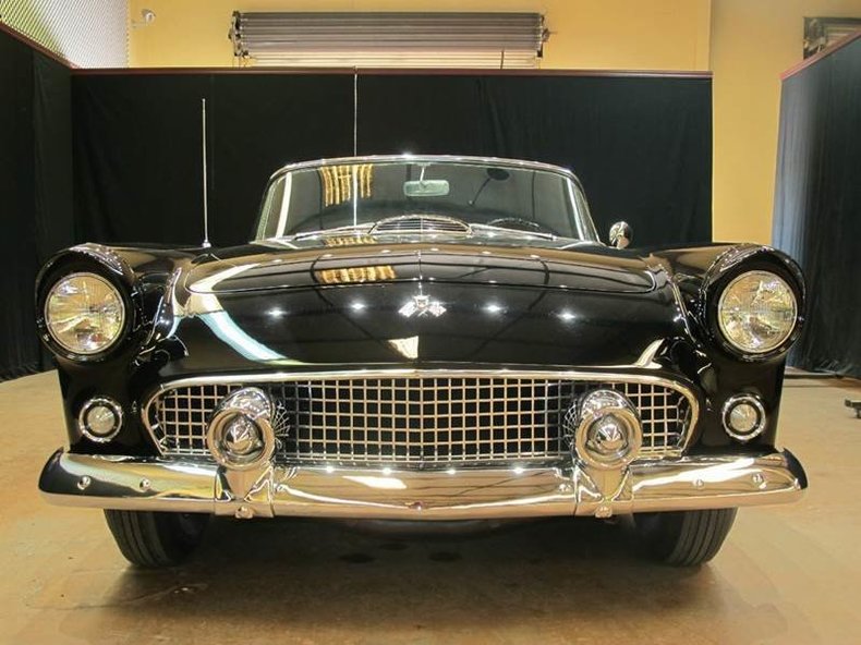 1955 Ford Thunderbird
