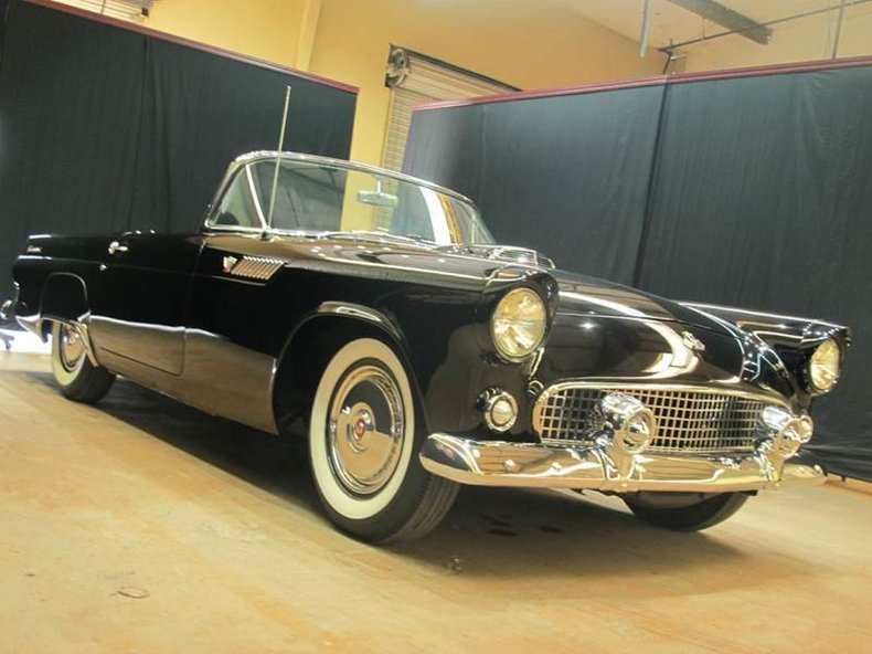 1955 Ford Thunderbird