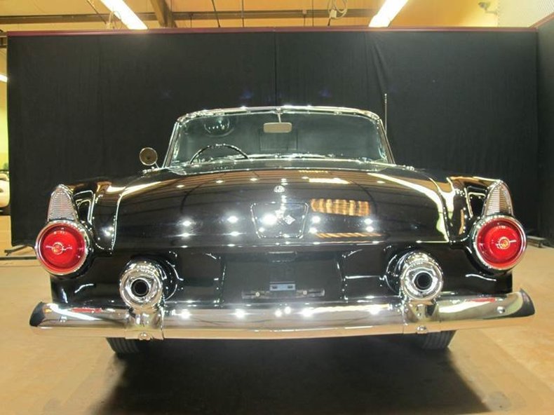1955 Ford Thunderbird