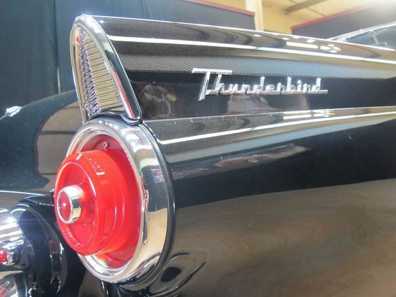 1955 Ford Thunderbird