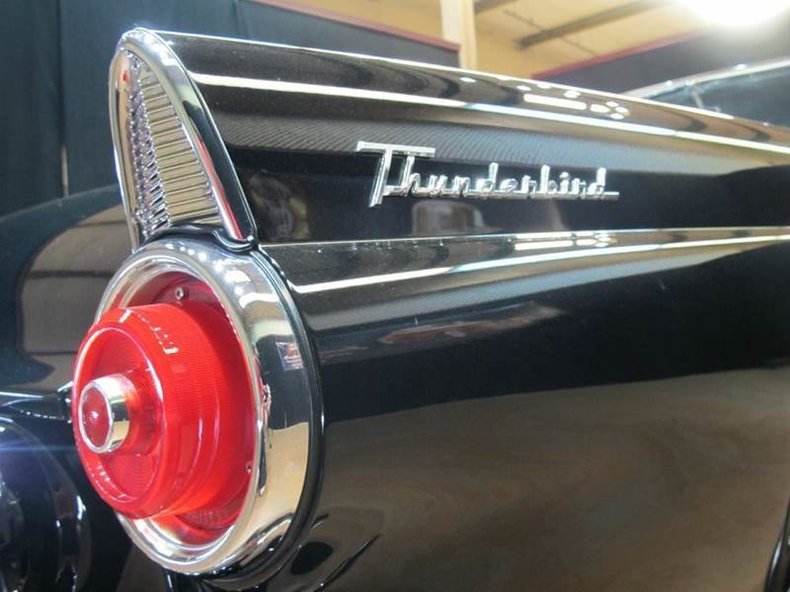 1955 Ford Thunderbird