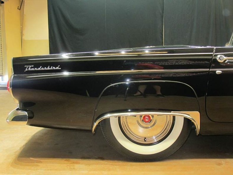 1955 Ford Thunderbird