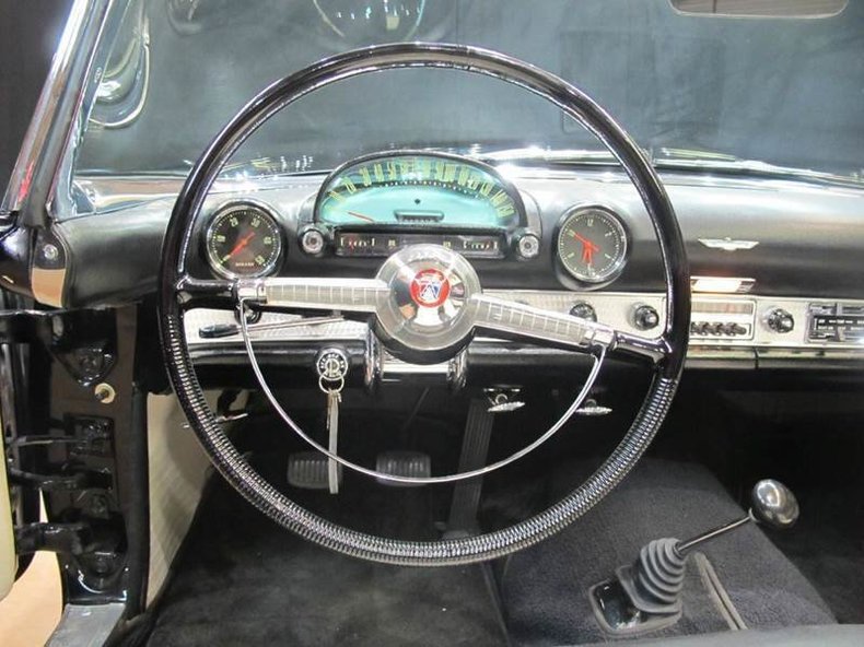 1955 Ford Thunderbird