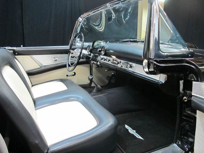 1955 Ford Thunderbird