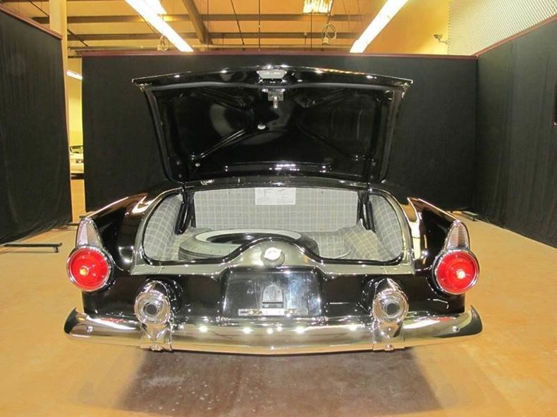 1955 Ford Thunderbird