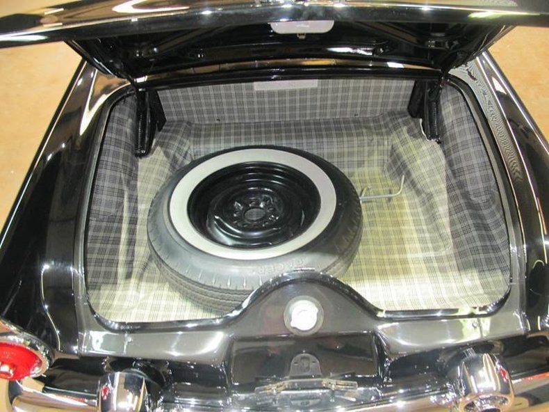 1955 Ford Thunderbird