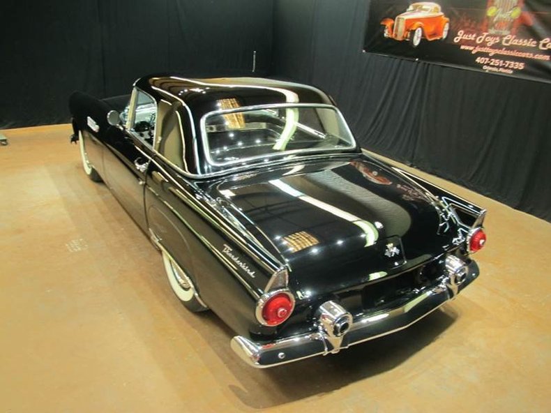 1955 Ford Thunderbird