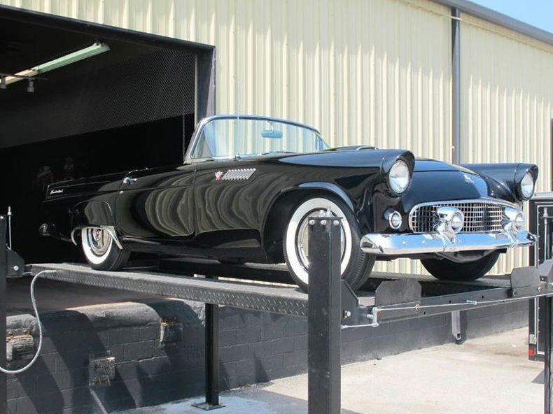 1955 Ford Thunderbird