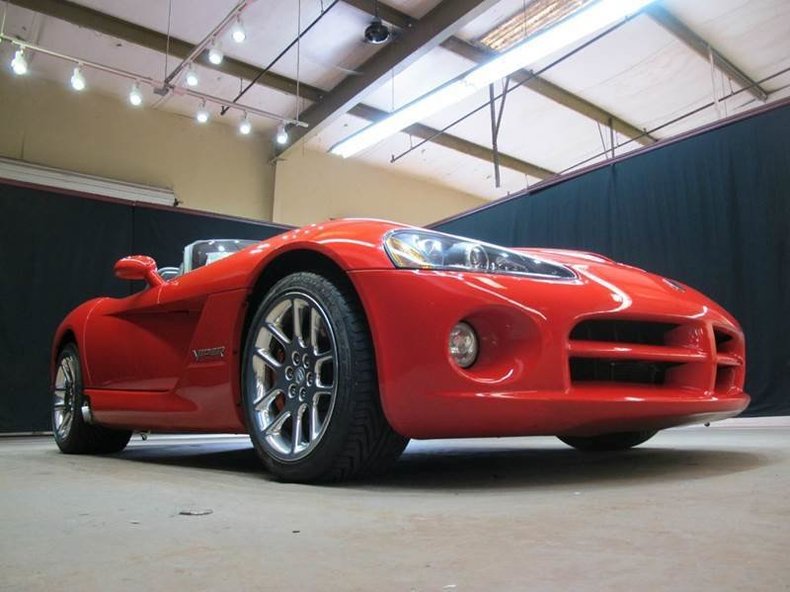 2005 Dodge Viper