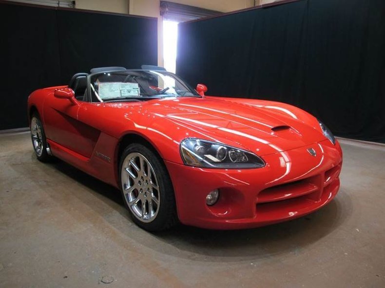 2005 Dodge Viper