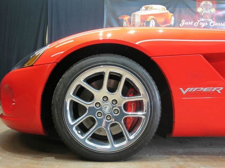 2005 Dodge Viper