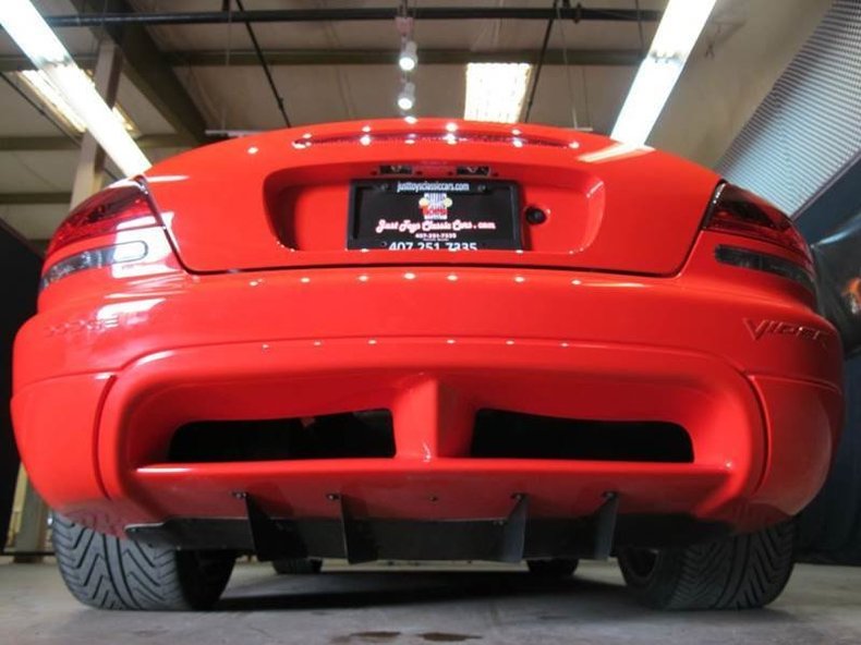 2005 Dodge Viper