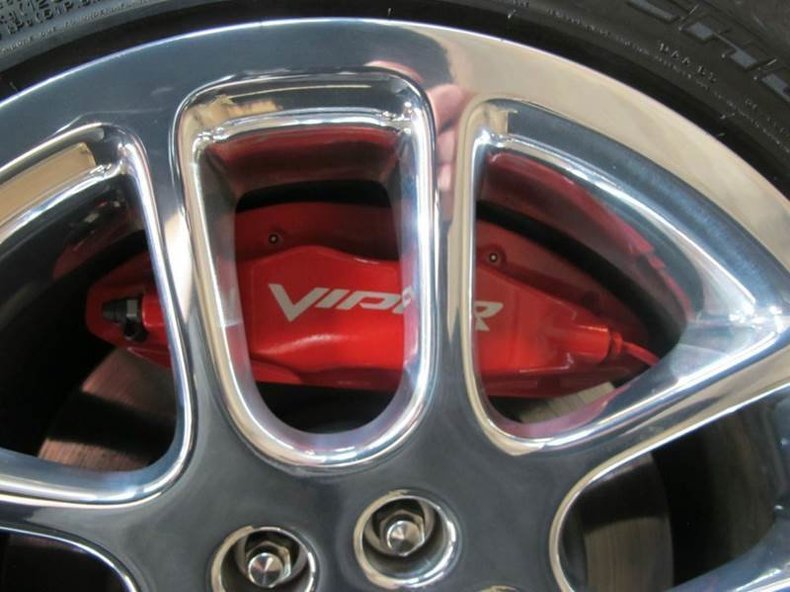 2005 Dodge Viper