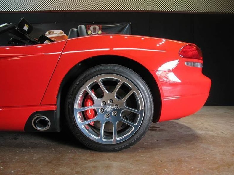 2005 Dodge Viper